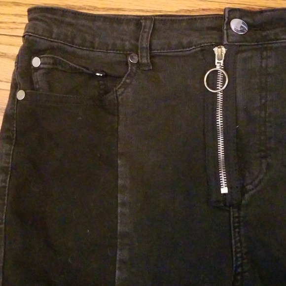 Jeans - Picture 3 of 4